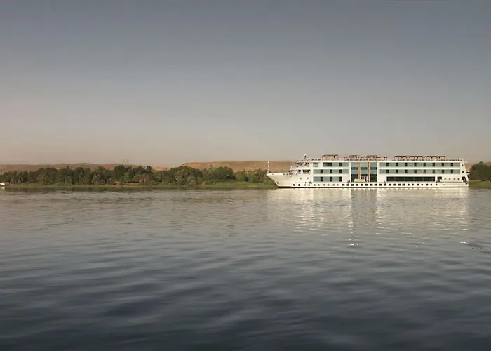 Le Fayan Nile Cruise - Every Monday From Luxor For 4 & 7 Nights, And Every Friday From Aswan For 3 & 7 Nights